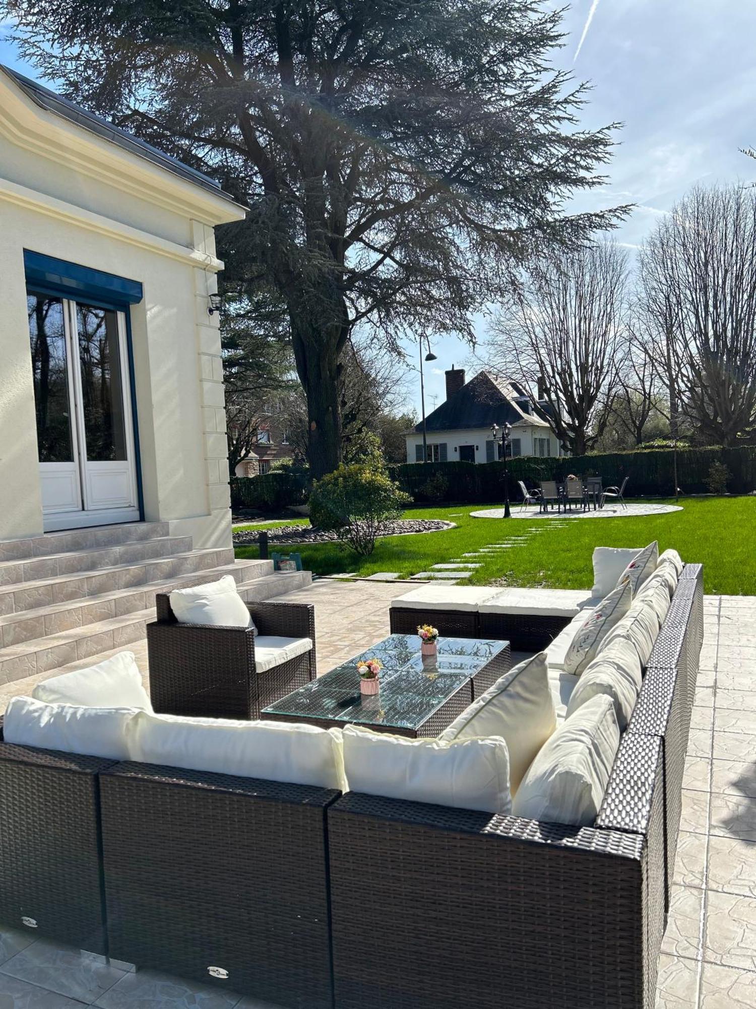 Villa Sceaux Luaran gambar
